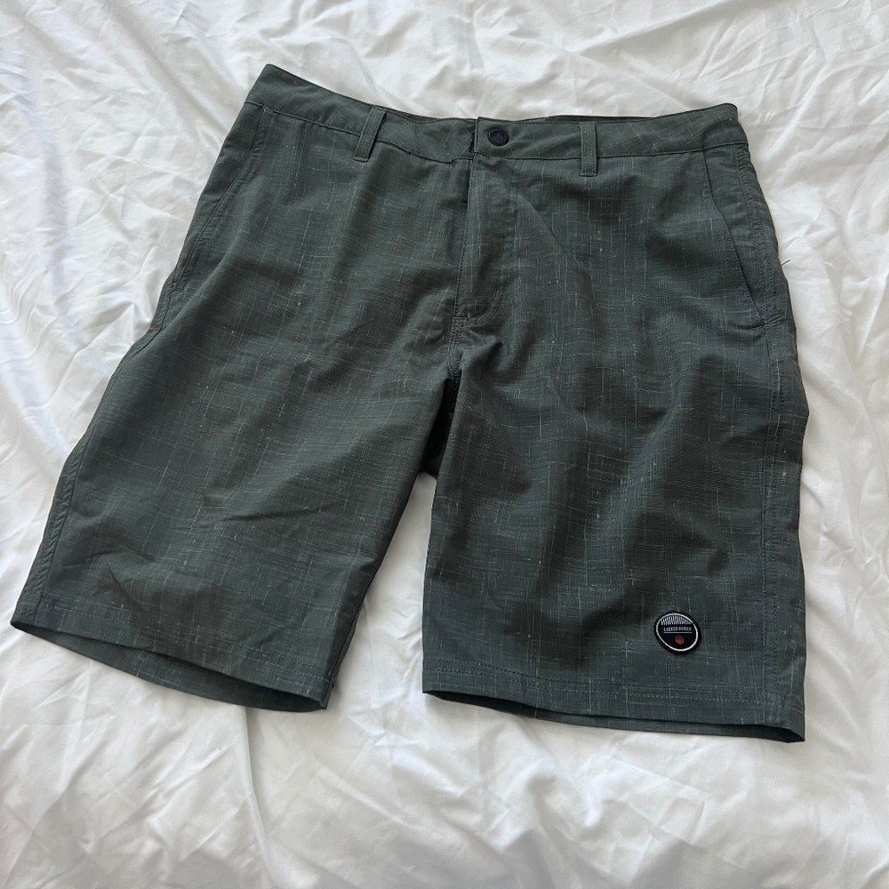 Liquid force shorts